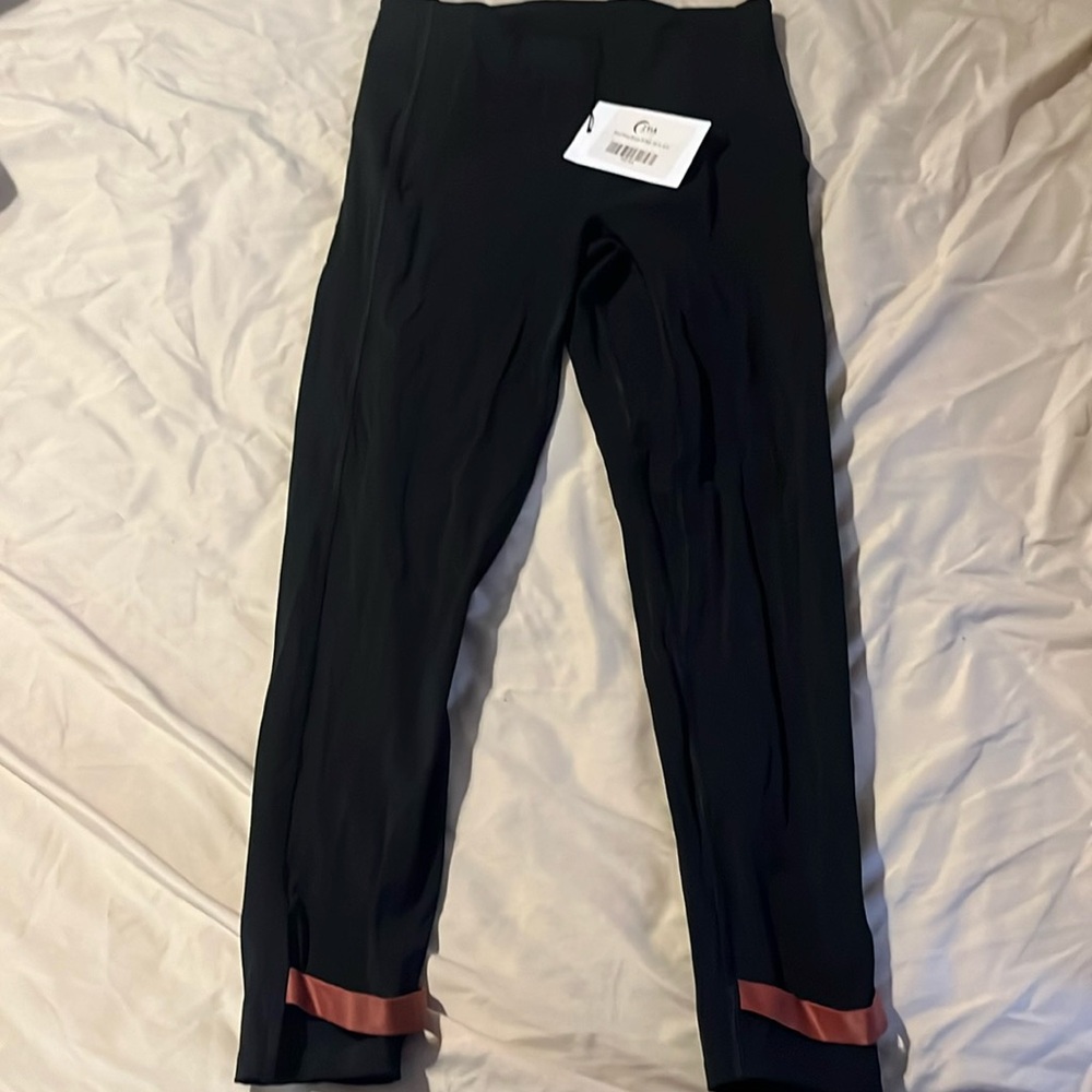 ZYIA Activewear- Black Strap Deluxe Hi-Rise 7/8 24”